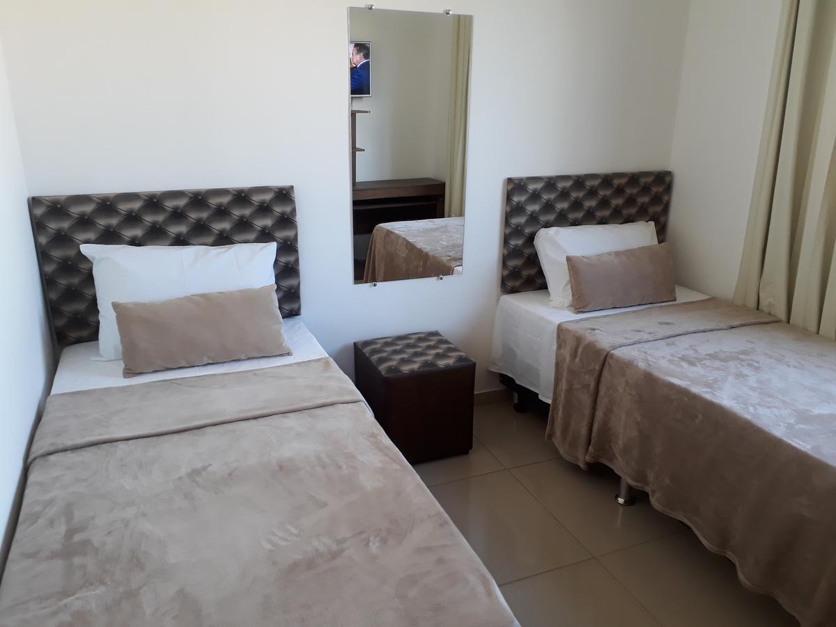 مونتيس كلاروس Hotel Lincohn المظهر الخارجي الصورة