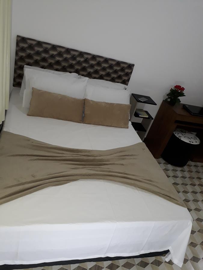مونتيس كلاروس Hotel Lincohn المظهر الخارجي الصورة